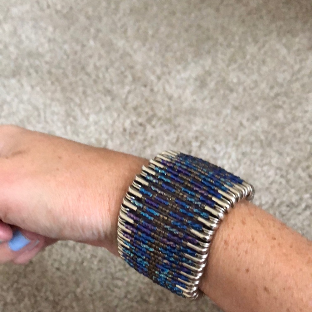 Beaded safety pin bracelet